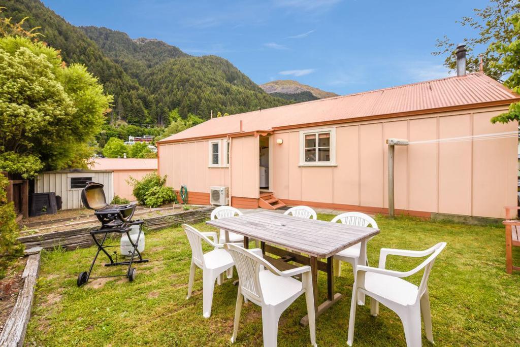 Central Peach - Queenstown Holiday Home Ngoại thất bức ảnh